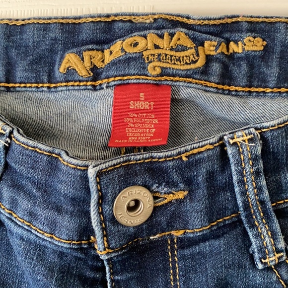 Dark Blue Junior's Jeans- Size 5 - Picture 3 of 6